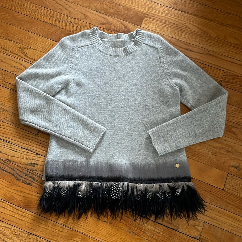 Carlisle Per Se sweater with feather hem